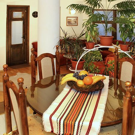 Art Apartments Milchevi 플로브디프 외부 사진